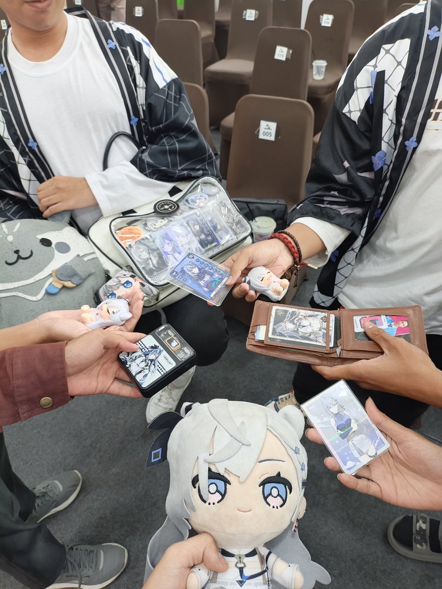 Faru_unvrse's tweet photo. OTSUZETA!!!!!๐โผ๏ธ
Thank you for coming to Zecretary Meetup today,The watchparty was also very fun with Holofans Yogyakarta
See you again in the future๐ฅน๐โจ
#CompassHorizon #Amatchachi https://t.co/zIBQtZ6Ryq
