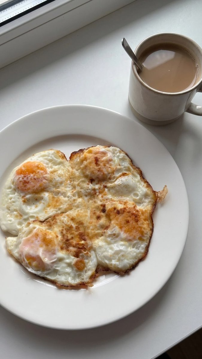 LtSimonGhos's tweet photo. A tired huff is heard as Simon wakes up and makes some coffee and breakfast https://t.co/LdQCIGW4jG