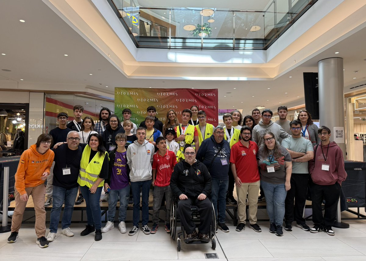 CCElTormes's tweet photo. 🧩🏆 ¡Enhorabuena a los campeones del El Tormes Open 2026! 👏

Punto y final a un fin de semana lleno de velocidad, concentración y giros imposibles en el Centro Comercial El Tormes. 🔥 

¡Mil gracias a todos!

#dondesalamancaseencuentra #centrocomercialeltormes https://t.co/oUWYJ5q8qe