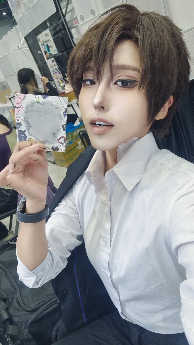 HH_Cos_Resjn's tweet photo. #코스어_𝕏친소 

오랜만에 가출하네용^-^)♡ 
성인 여성 및 사진사분만 찾아뵙고 저는 이것저것 잘합니다🫪 남캐전문 코스어라 여캐는 잘 안합니다앙 레진수공예 부스도 하고 행사위주만 참가해용 나이가 좀 있어서 미성년자분들은 죄송합니다🙏요새는 괴출ㅇㅇㅌㅈ시광럽딥게임위주로 돌아감🫪 https://t.co/4XqANJkubE