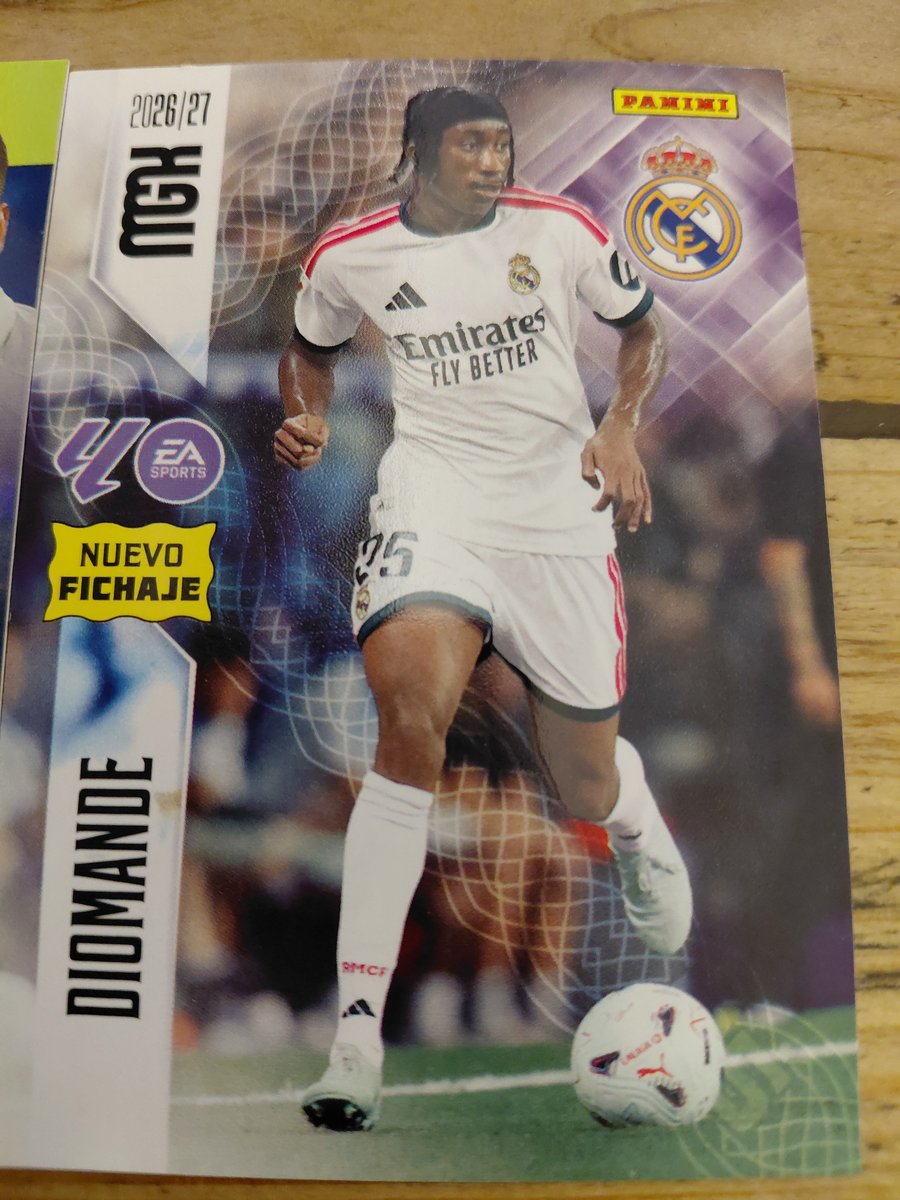 jpoetadlsol's tweet photo. Hala Madrid 👏👏
#colecionarme https://t.co/OYjoePfxip