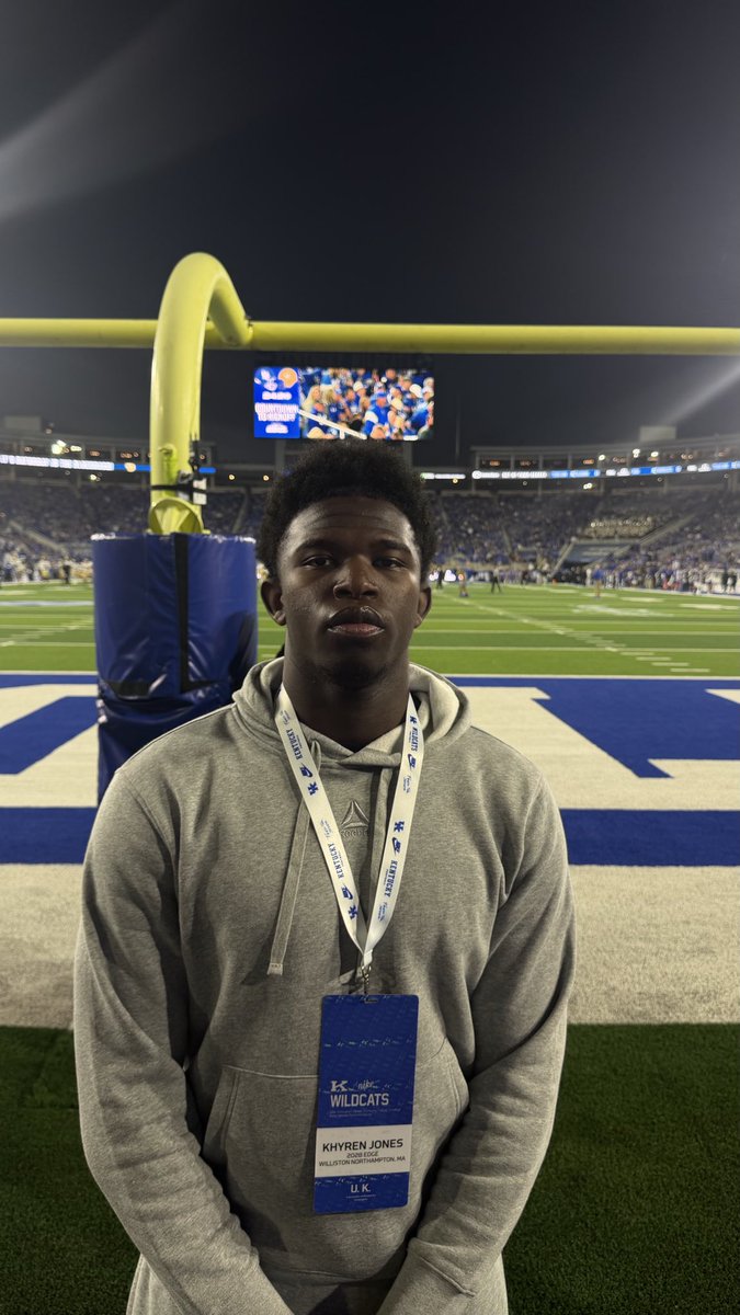 khyrenjones's tweet photo. Thank you @UKFootball for having me, had a great time! 

@CoachBeaton1 @CoachLeigh2 @CoachMartinESA @alexm_brown @TheUCReport @BrianDohn247 @AllenTrieu @ChadSimmons_ @RowlandRIVALS @BleedBlueCasey @BleedBNetwork https://t.co/BtmunbzCgh