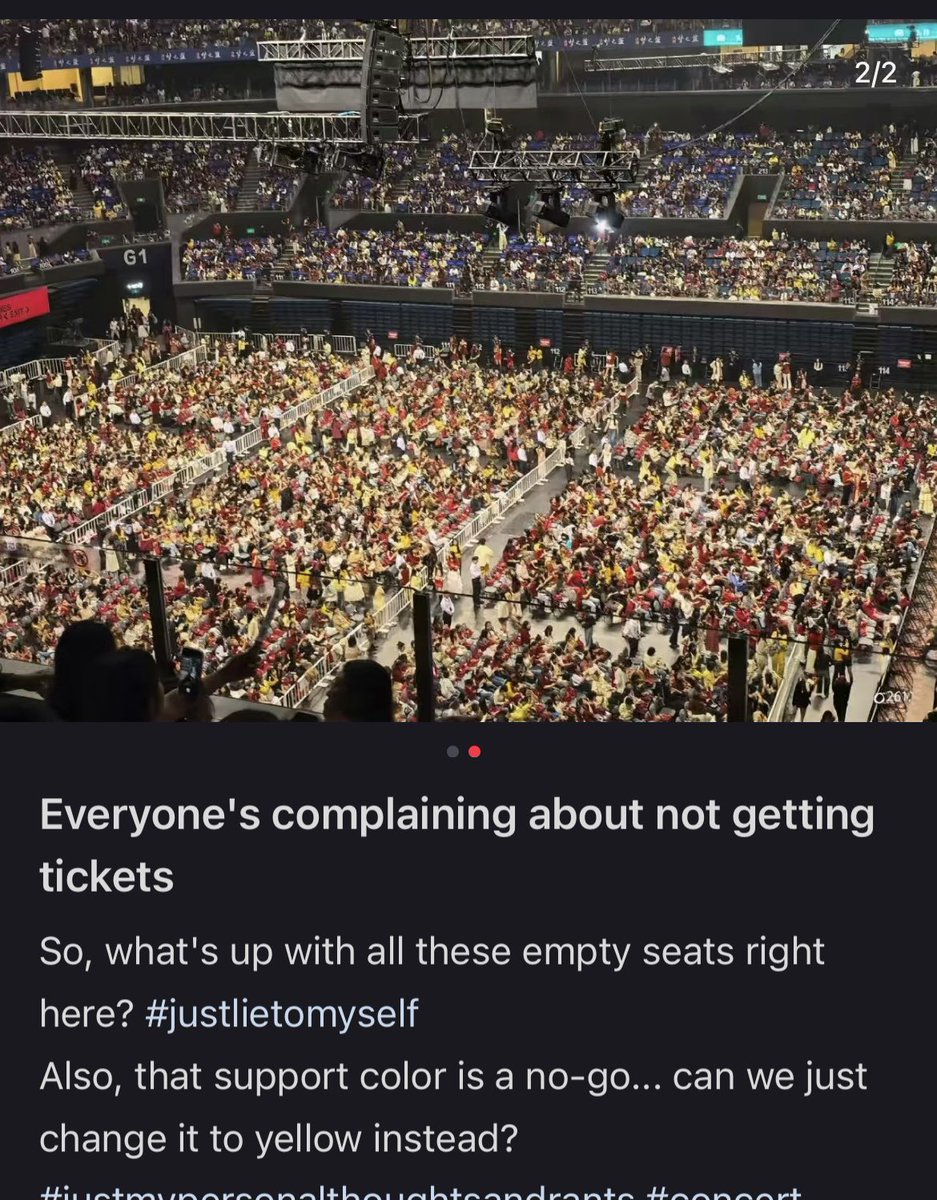 mosaiczhan's tweet photo. All that crying about not getting tickets, 100s of hot searches about sold out,only for the venue to have empty seats and not even fill 11K capacity lmao
No wonder Xiao Zhan is feeding his yellow shrimps at his concert n still milking a 7yr old drama becos he’s nothing without it https://t.co/WKSQYwT8vf