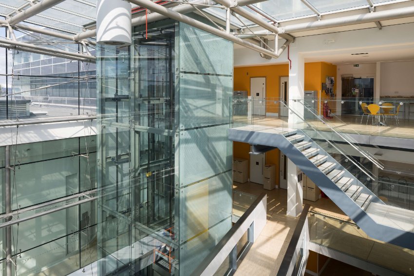 Building_Innov's tweet photo. Endeavour House, in Ipswich, Suffolk, has undergone a significant lift replacement, with the installation of five Stannah lifts...

https://t.co/g3m4F5pCbD

( @Stannah_lifts )

#Lifts #Refurbishment #Architects #Buildings #Reliability #Performance https://t.co/ZCmTOmPt1H