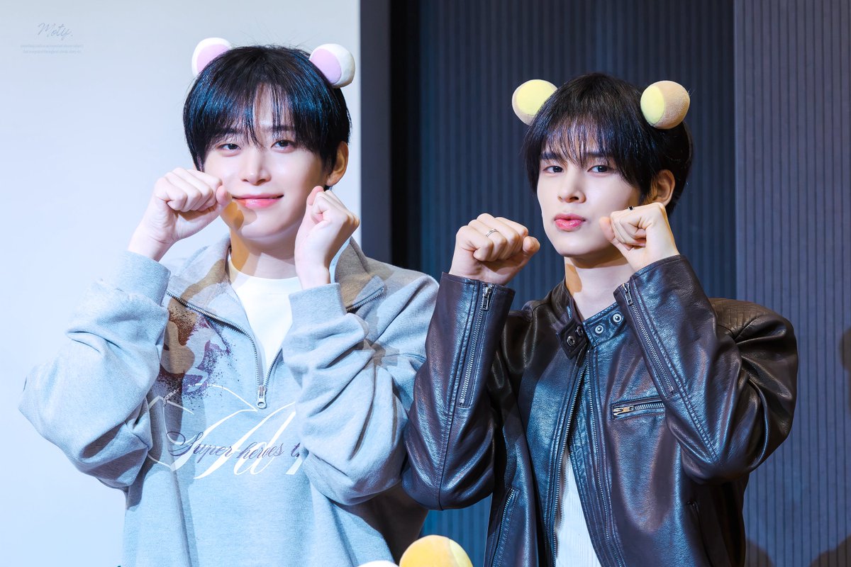 9heartedness's tweet photo. 261018 돈까스즈💕
#크래비티 #정모 #구정모 #CRAVITY #JUNGMO https://t.co/iYOiBKUbwE