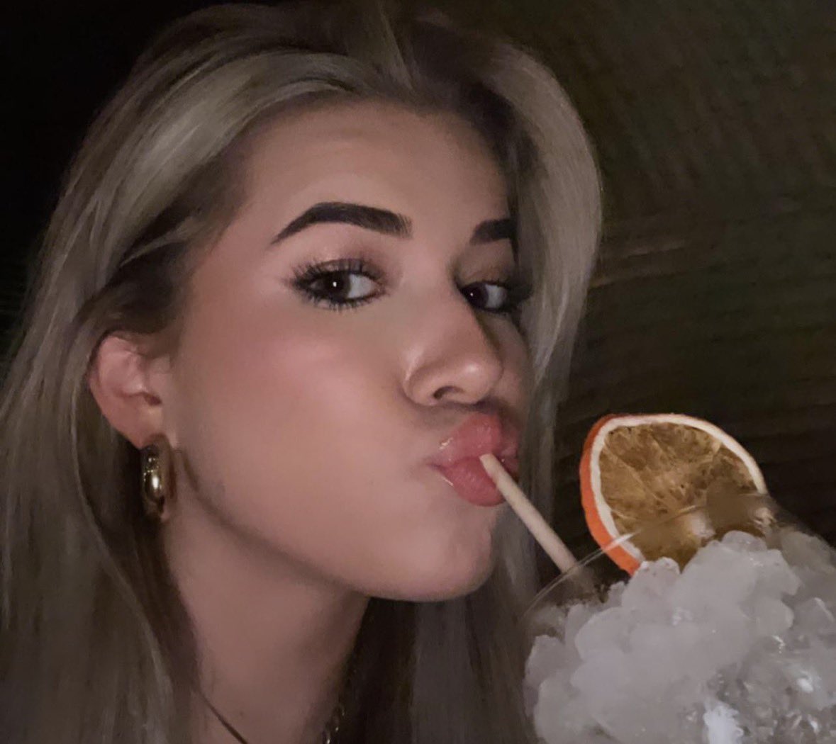 SluttyNiece's tweet photo. Tribute her lips please #tribute #cumtribute #influencer #lips https://t.co/YHdd2rNJae