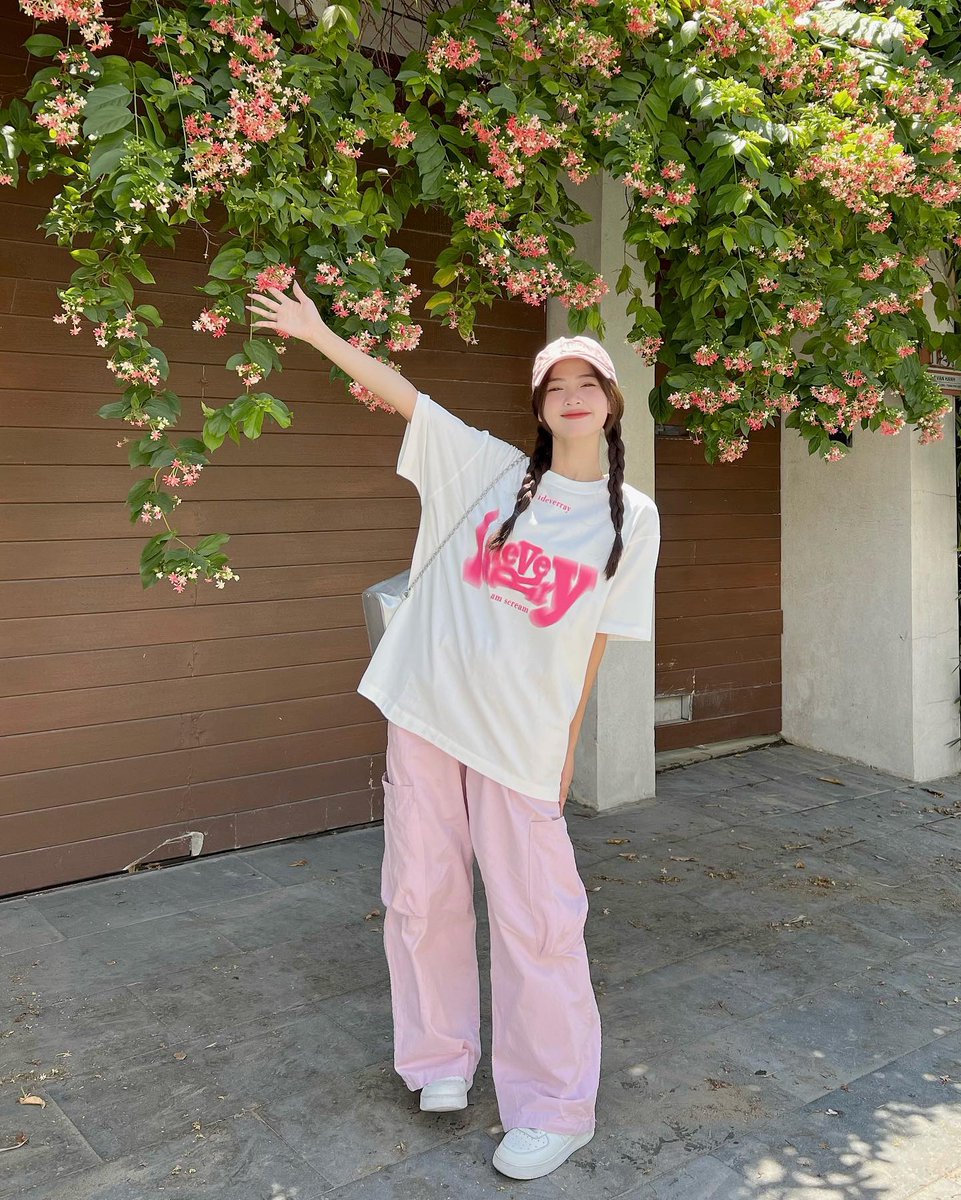 kochico's tweet photo. 昔からのダチとは、久しぶりに会っても昨日の続きのように話せる。心に留めておきたい言葉。 😊😎
Pmbx https://t.co/E9VnfjU1vW