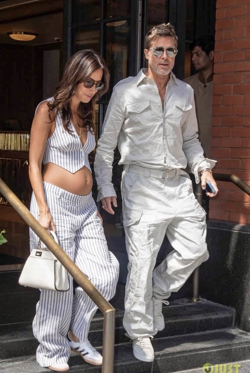 lovewordsar's tweet photo. Brad Pitt’s 25-year-old girlfriend, Ines, was reportedly spotted with what looks like a baby bump. Could this be the child who ends up inheriting his fortune?😳 https://t.co/bRnjD6okzK