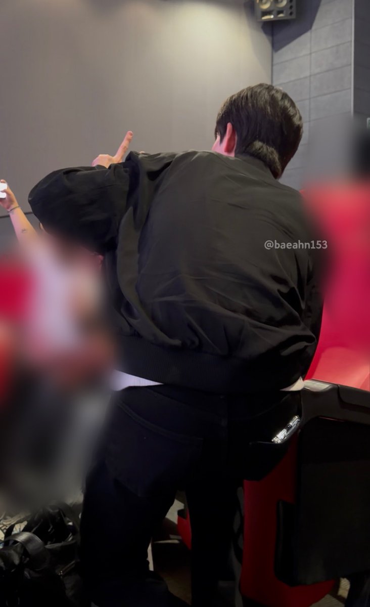 baeahn153 tweet picture