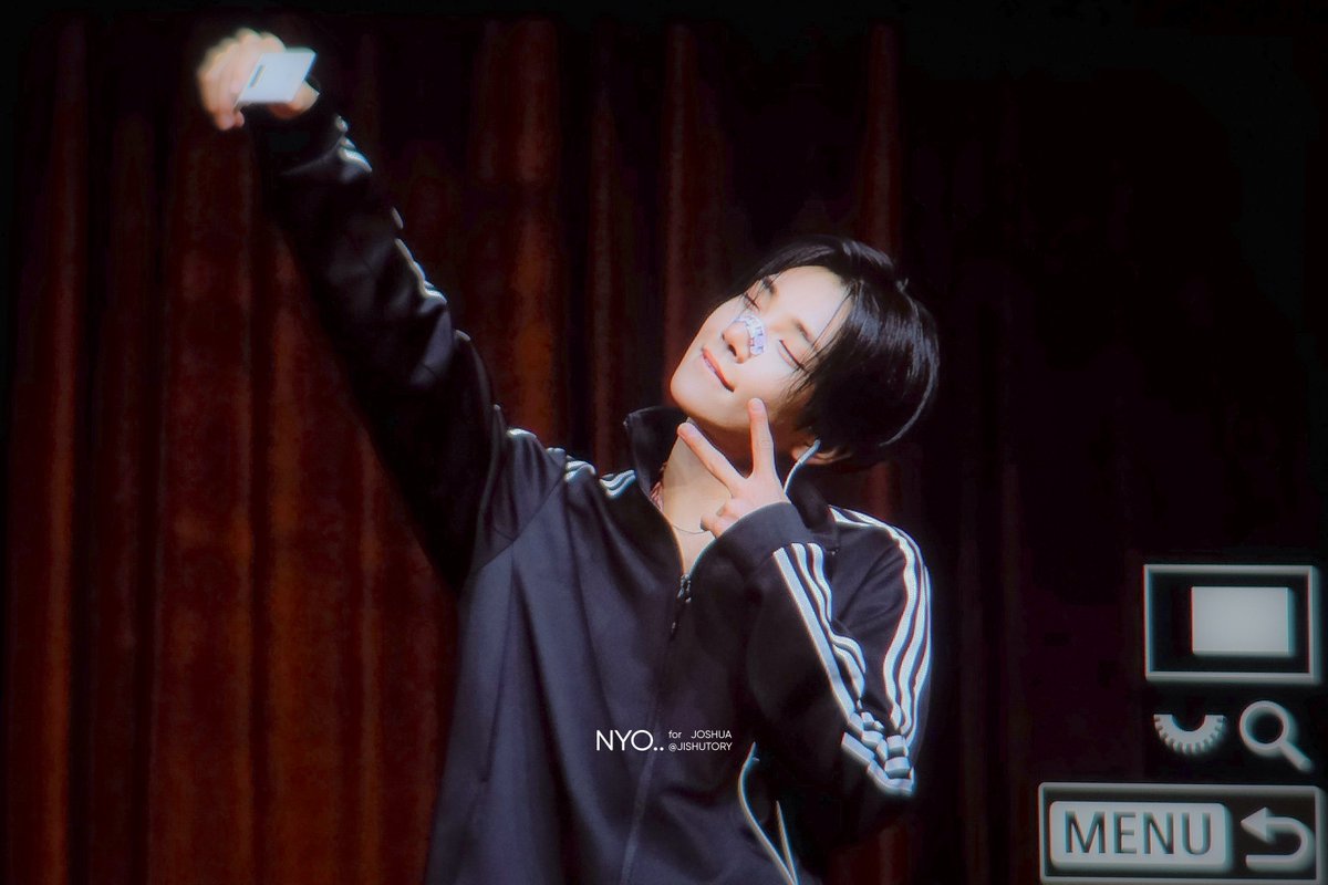 jishutory's tweet photo. 261025 #조슈아 #JOSHUA 
🤍🖤 https://t.co/OAS82P6eVz