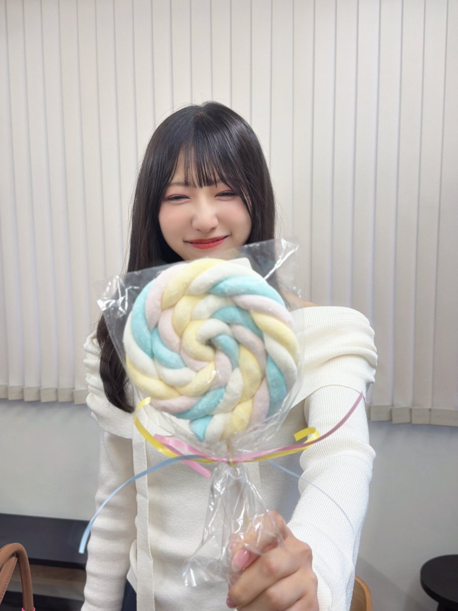 nagata_shiori_'s tweet photo. 萌ちゃんお誕生日おめでとう（≧∇≦*）
我らがリーダー！いつもありがとうの気持ちでいっぱいです🫶出会った時からずっと憧れのお姉さん♪

瞼を閉じた写真ばかりだった（≧∇≦*）キャキャ
幸せな1年になりますように🪄
 #ノイミー https://t.co/gtRFsd3RDJ