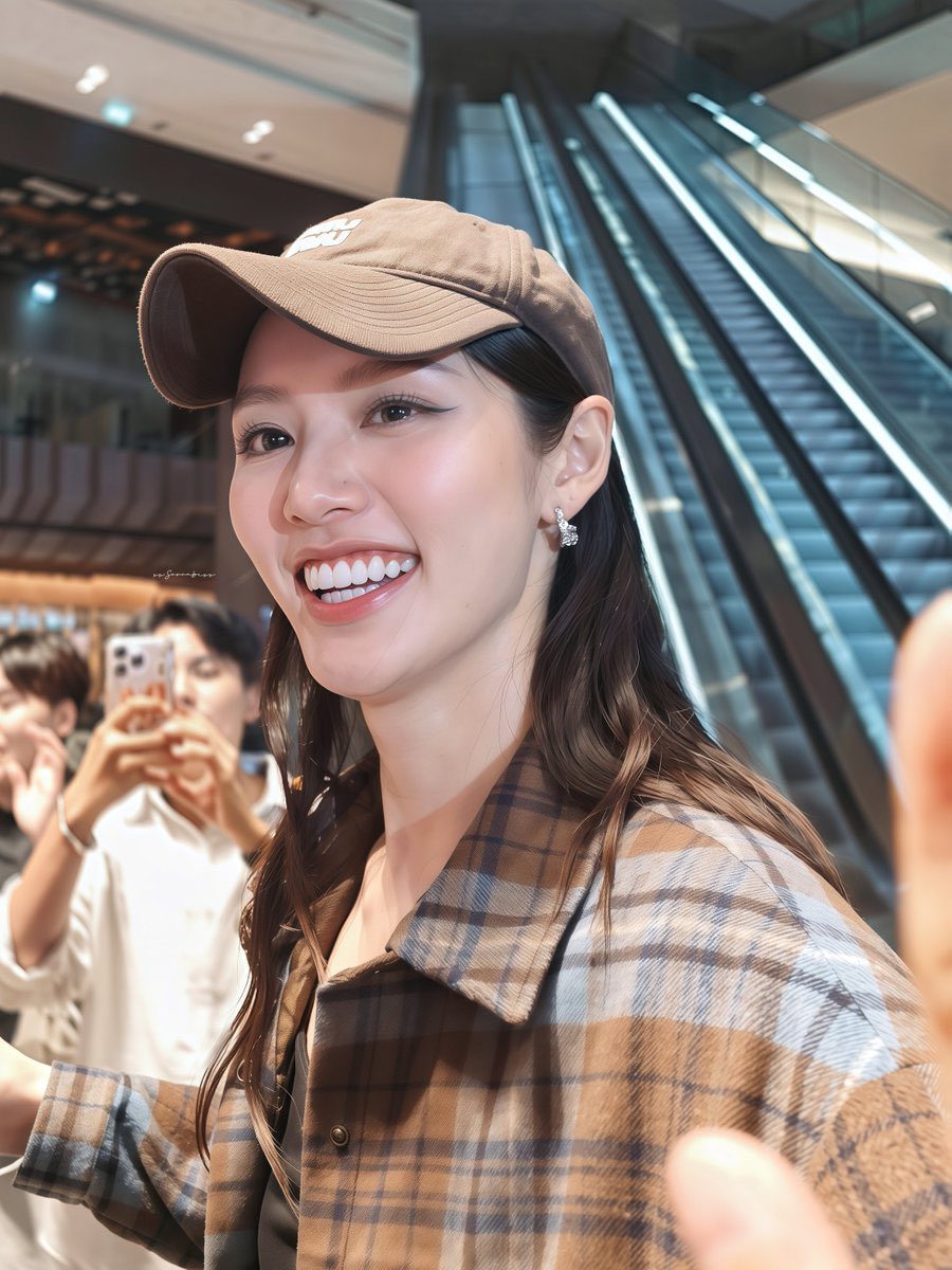 tacianacruz16's tweet photo. e pensar que vi esse sorriso pessoalmente e comprovar que ela é a mulher mais linda do planeta mesmo https://t.co/gKqtVv0gws