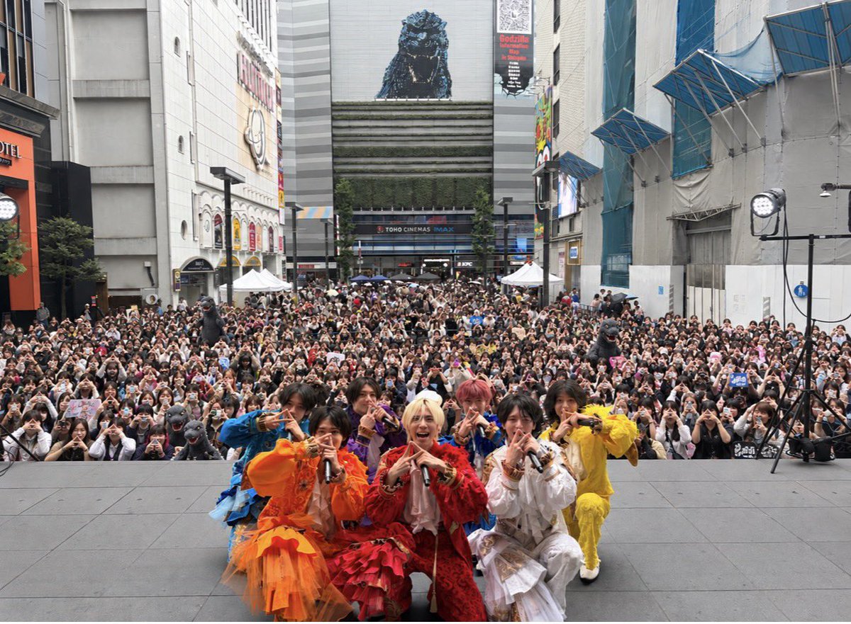 kenji11882's tweet photo. <- 人気韓国俳優のグループ
ワンスタ 写真 ->
........????? https://t.co/GNt8Br9pY9