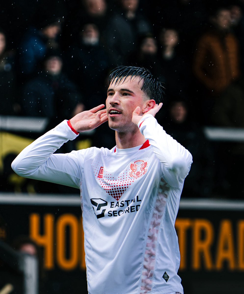 Gilbz10's tweet photo. Not the result we wanted! Thank you to all the fans that made the journey in the rain you deserved more! Onto the next🙏🏼 

@leytonorientfc https://t.co/3XS8yirhqX