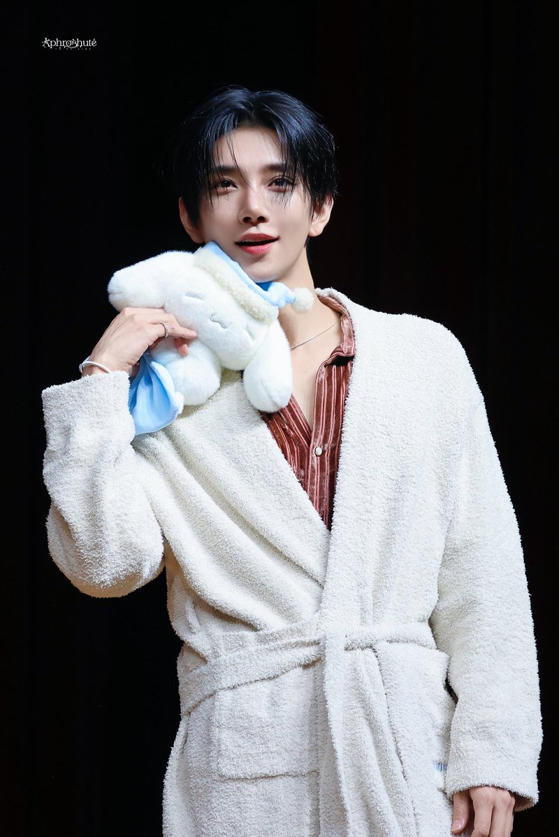 AphroditeShu's tweet photo. 261025 🛁

#조슈아 #Joshua
#세븐틴 #SEVENTEEN https://t.co/BRiGRwl00b