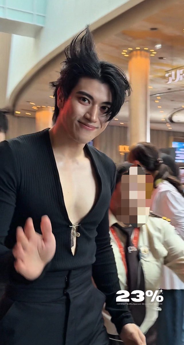 23percent_00's tweet photo. แม่ให้เลยยะ ทรงผมทั้ง2ทรง 55555555555
— @innjakkrasin #innjkrsn

INN HOOKS EFW26
#InnatEFW26ICONSIAM

Heidi’s                                          Hook’s https://t.co/GK7SGsPdW4