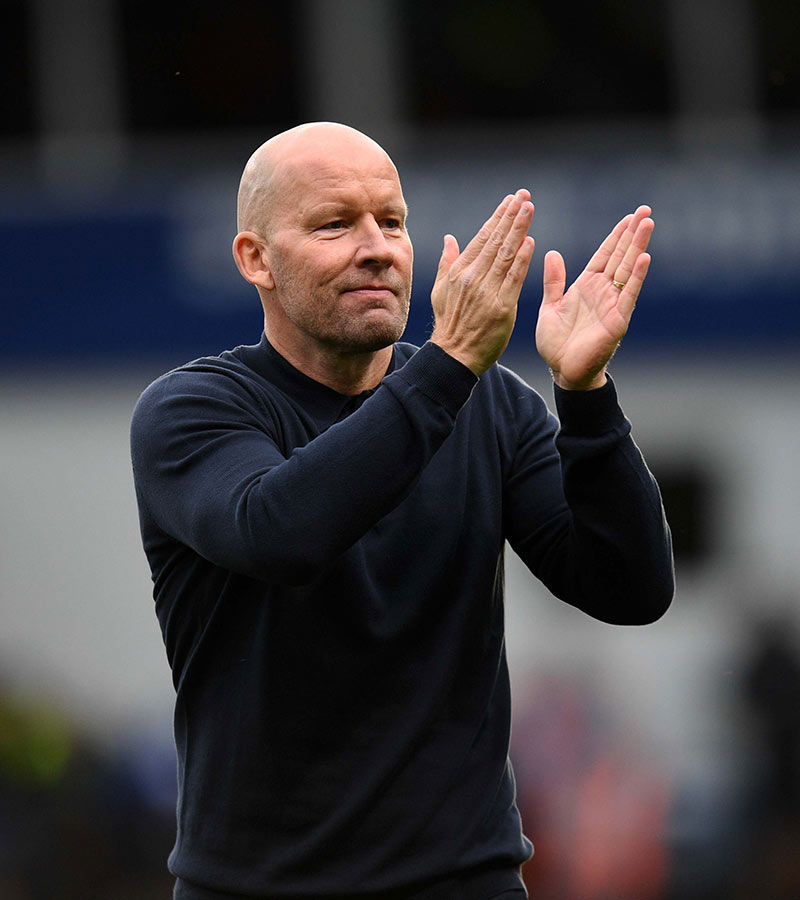 JacobsBen's tweet photo. Sheffield Wednesday have sacked Henrik Pedersen following the 2-0 loss to Doncaster.🦉 https://t.co/YCWH7W8xp0