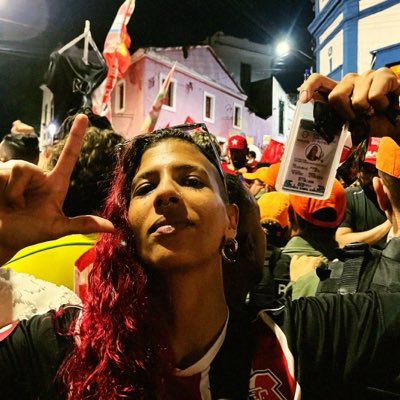 lestautism's tweet photo. autista artista e lulista #NovaFotoDePerfil https://t.co/X2yT478WbO