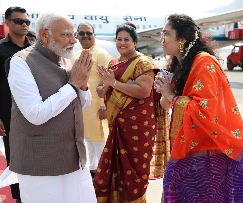 ProfSRK's tweet photo. Birthday Best Wishes to the Co-Convenor of BJP Mumbai IT &amp; SM Cell, Tigress "वाघीण" (Waghiṇ), @pallavict Ji. May Lord Mahadev bless #PallaviCT with good health, long life &amp; more power to further strengthen @BJP4Mumbai &amp; @BJP4Maharashtra to achieve more success.
#HBDPallaviCT https://t.co/i8S4GPvDlu