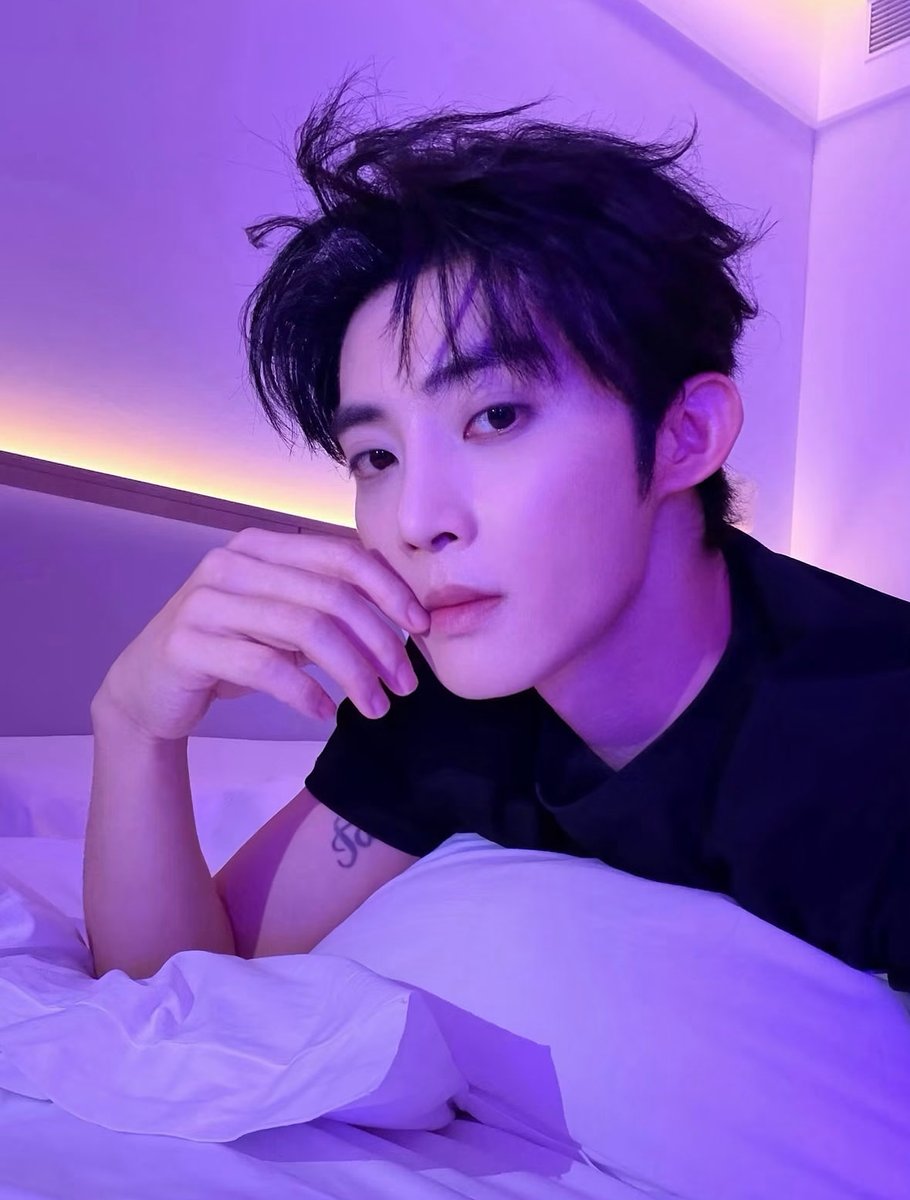 hyxnbl's tweet photo. THEM MATCHING IG POSTS IMMA CRY 
#ChenMinghao #ChenLiang https://t.co/2IEekUBQrn