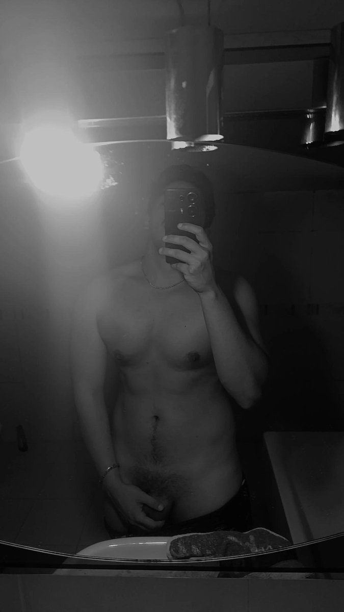 lukyrxw's tweet photo. @Sithlvrd1 👄👄👄🫠 https://t.co/QSPkFb08uM
