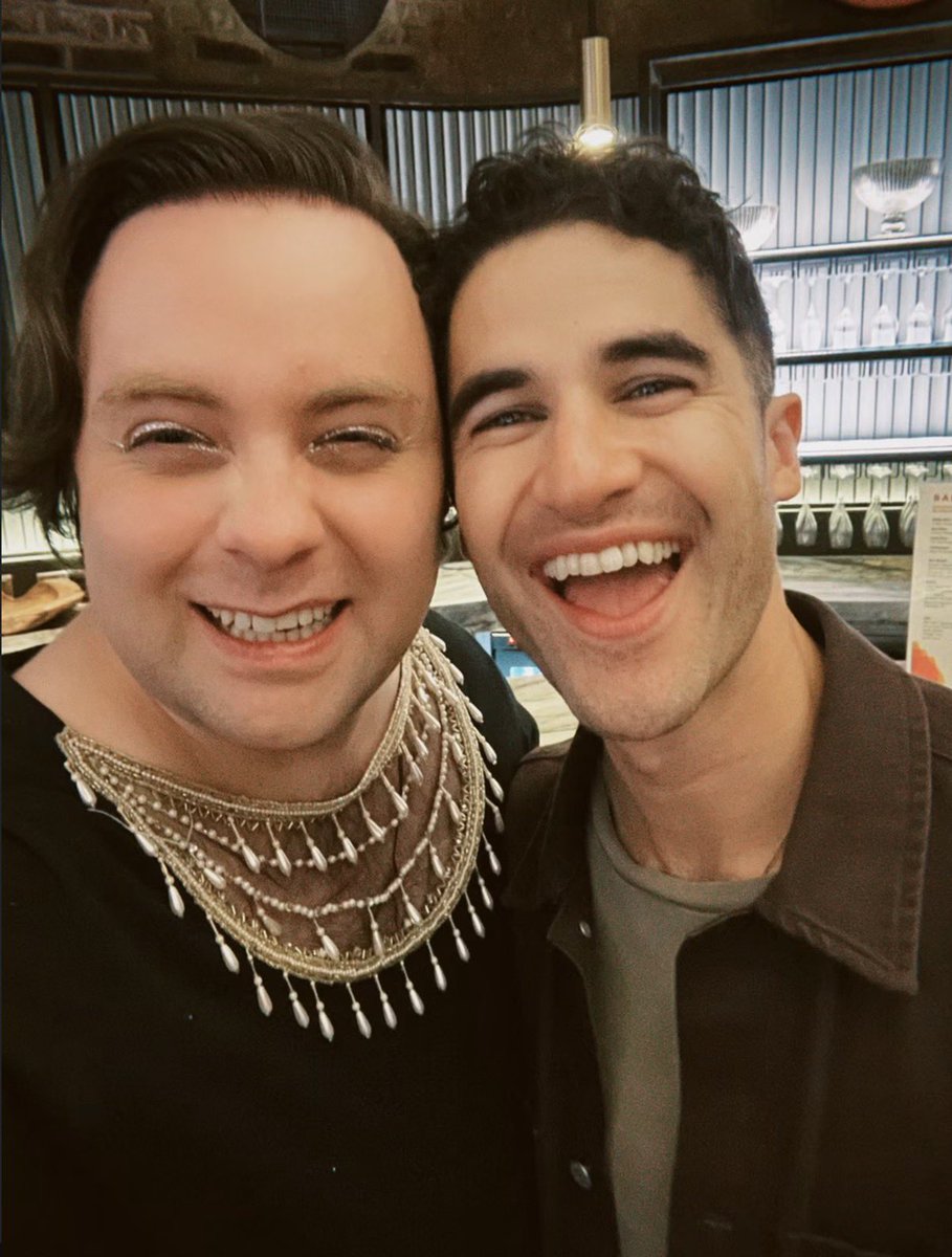dcrissdaily's tweet photo. “This time last week I had THE best day joining my friend @/darrencriss for his spectacular show at @/royalalberthall
🎆, I got to spend the day laughing with
the best and most talented group of pals! It was such a joy! ✨”
Via Jak Malone on IG https://t.co/xvuUhDhVOv