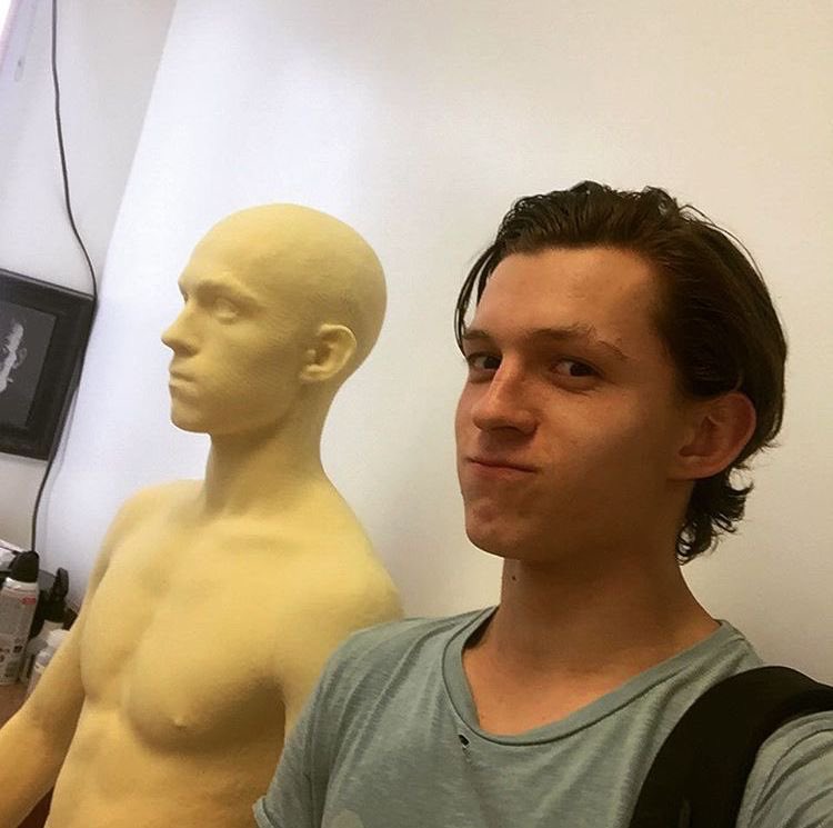 SPID3RSHANE's tweet photo. the kind of pictures peter sends mj https://t.co/XxcRzkqWtY