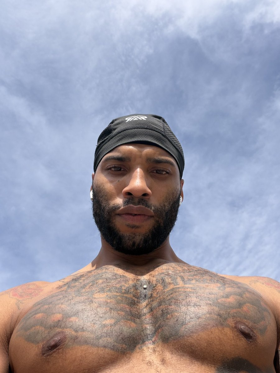 MistaManny's tweet photo. POV https://t.co/HzuNNzu6v8