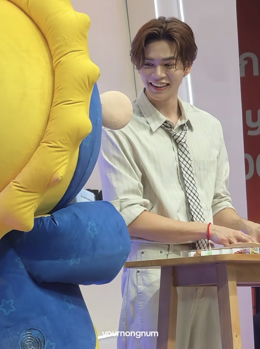 majuudesu's tweet photo. ถ้ารวยจะจ้างน้องม้าคกับโม่มาเล่นให้ดูที่บ้าน อยากดูยิ้มหวานนี้คนเดียวไม่แบ่งใคร https://t.co/2gXumkno9h