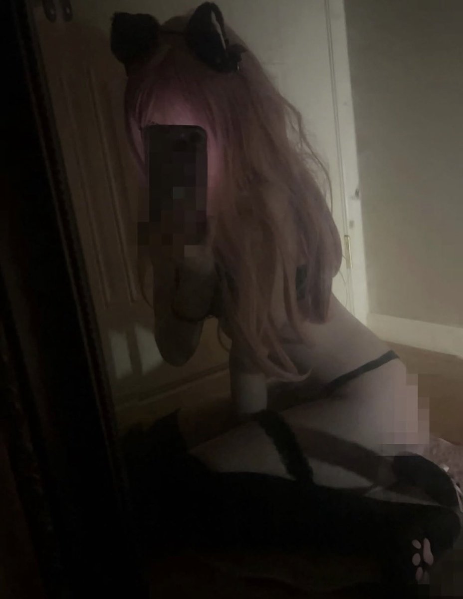 brattycatgrl's tweet photo. mooty hunt ⊹₊˚‧︵‿₊୨ᰔ୧₊‿︵‧˚₊⊹

call me yuna! - new to #nsfwtwt 

• 18 | she/her
• i luv dressing up and getting spoiled like a little kitten!
• DMs open and rt’s are appreciated :3

#egirl #doll #cnc #roblox #comgirl #promotwt #catgirl https://t.co/hJ3agVq7MA
