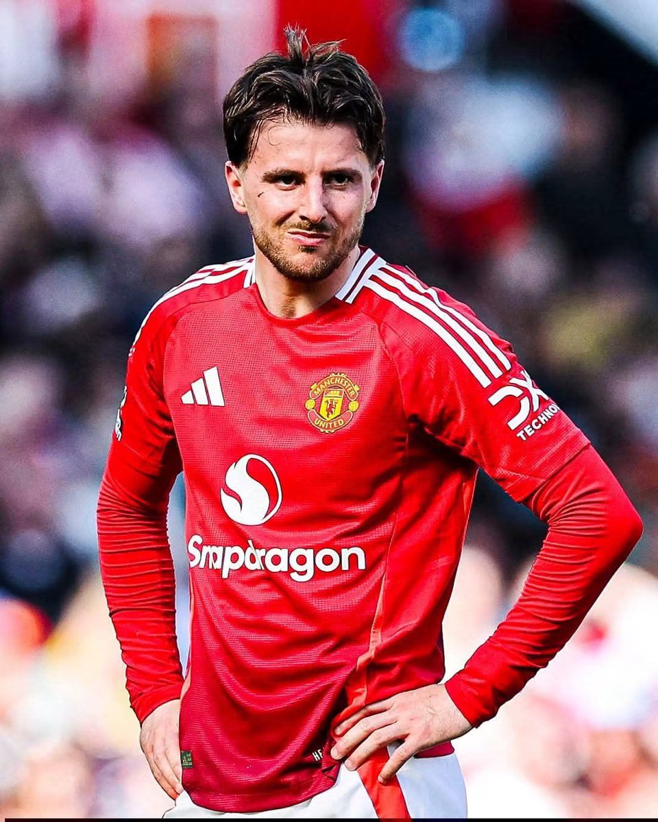 UtdForever7's tweet photo. 🚨There was a time when defenders would SH*T themselves seeing a Manchester United No.7 running at them.

Now we have someone wearing that ICONIC shirt who can barely kick a football, and we’ve been tolerating it since 2023.

From George Best, Cantona, Beckham and Ronaldo to THIS. And people wonder why our STANDARDS have fallen so far. 🤦‍♂️

#MUFC