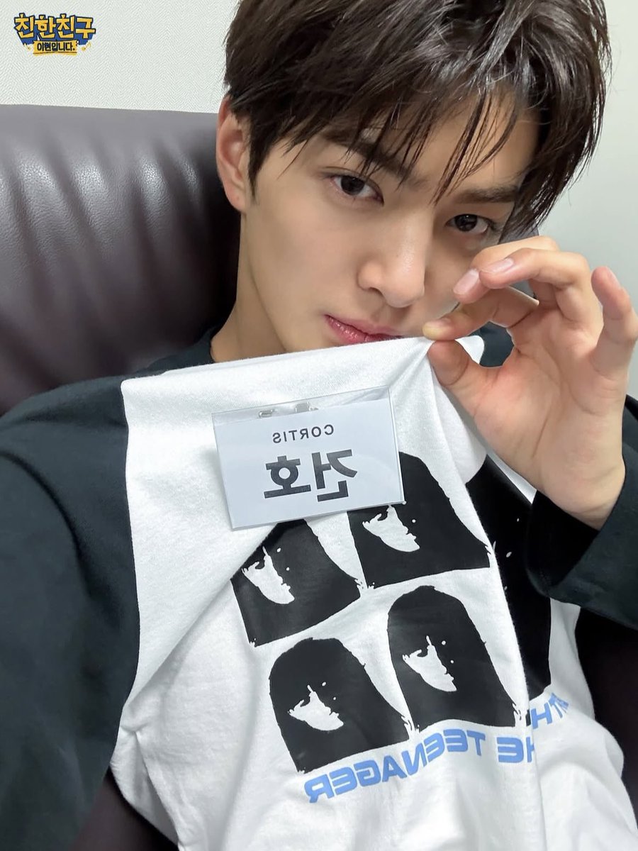 axgxhxn's tweet photo. 데뷔초 건호 얼굴은 내 기억보다 더 어려 https://t.co/7kgSPdxWoL