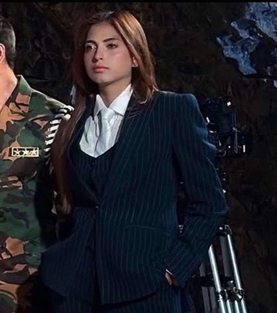 xxxxxu2d4's tweet photo. @AK74_fb FARRHANA GRACING BB20
Diva https://t.co/S5ZT7AS1KZ