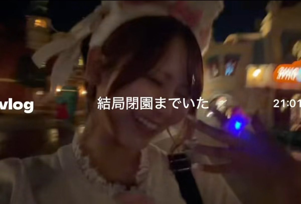 hanamaru_egao2's tweet photo. 1人ディズニーを満喫してる花菜ちゃん陽気すぎてかわいい https://t.co/0SSgSn7xh0