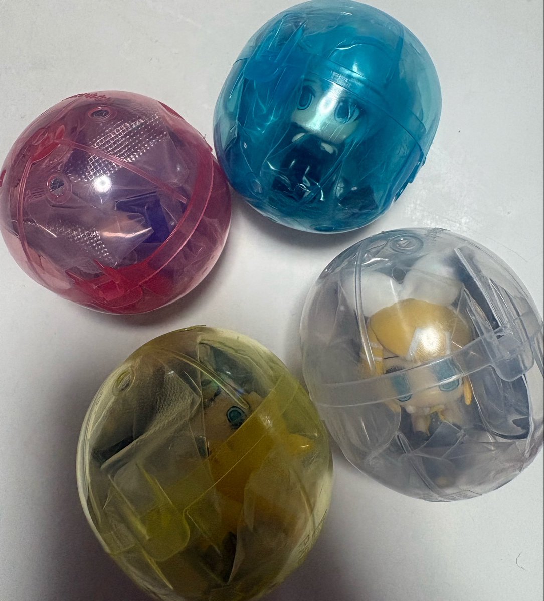 oOSugarLifeOo's tweet photo. 1,600の戦利品🩵🧡💛💙
つまりは1発コンプリート✌︎('ω'✌︎ )
ミク▶️KAITO▶️リン▶️レン
レンくん来てくれないなぁと思った結果笑
結果論強運wwwww
見つけた瞬間迷わずやったわ笑笑 https://t.co/b3atvtZVcU
