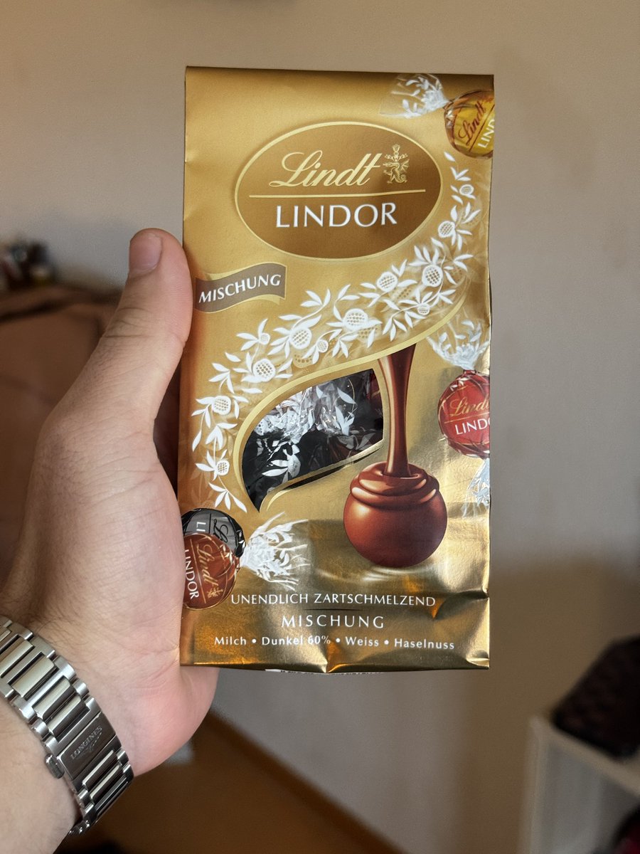 xLixer09's tweet photo. Won the latest FRE.ndlies sind aus and got a little treat (thx @cinemafalco❤️). Last tourney in Germany for some time but I’ll come back better than ever. Thx to the goat TOs @PapyrusFRE, @Smt42069 ,@schwarzwaldmike. U guys are the best and I’m gonna miss u all ❤️. https://t.co/GZKLHohqr7