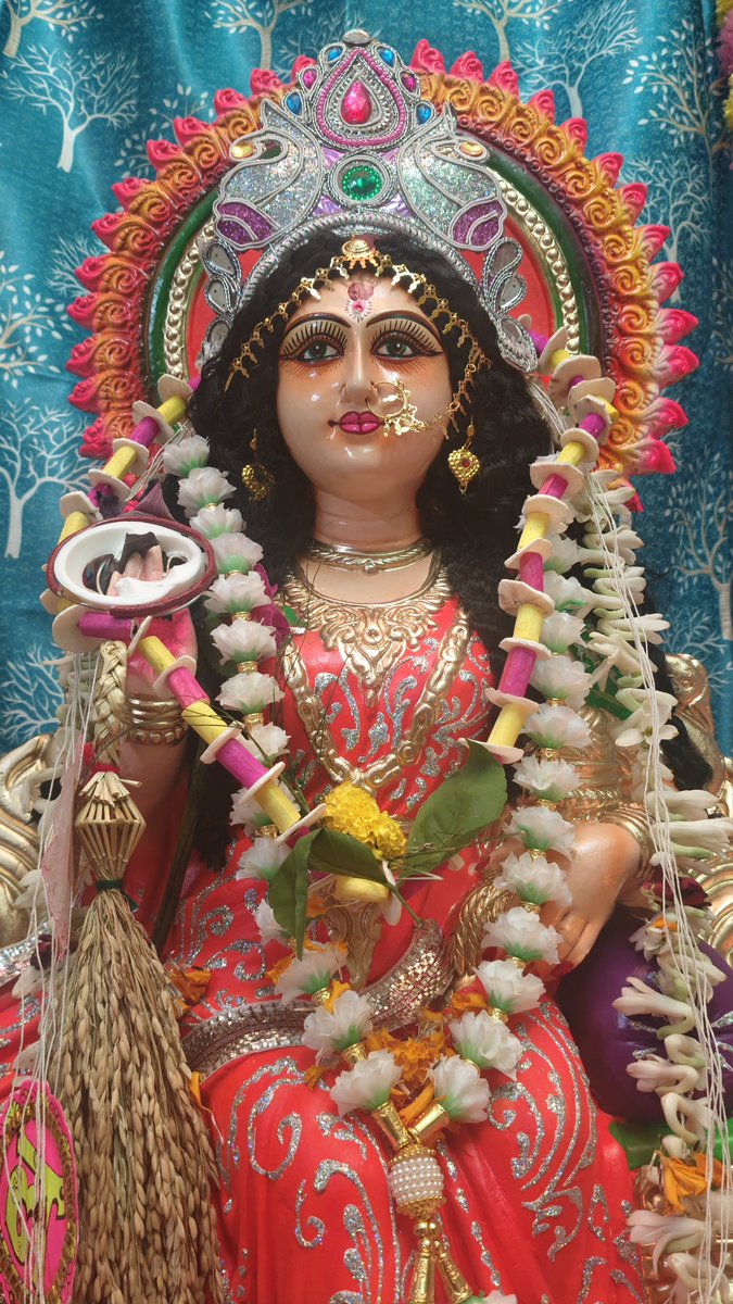 Itswarnali's tweet photo. কোজাগরী 🪷🌾🦉👣💫 https://t.co/7i1crrTmSR