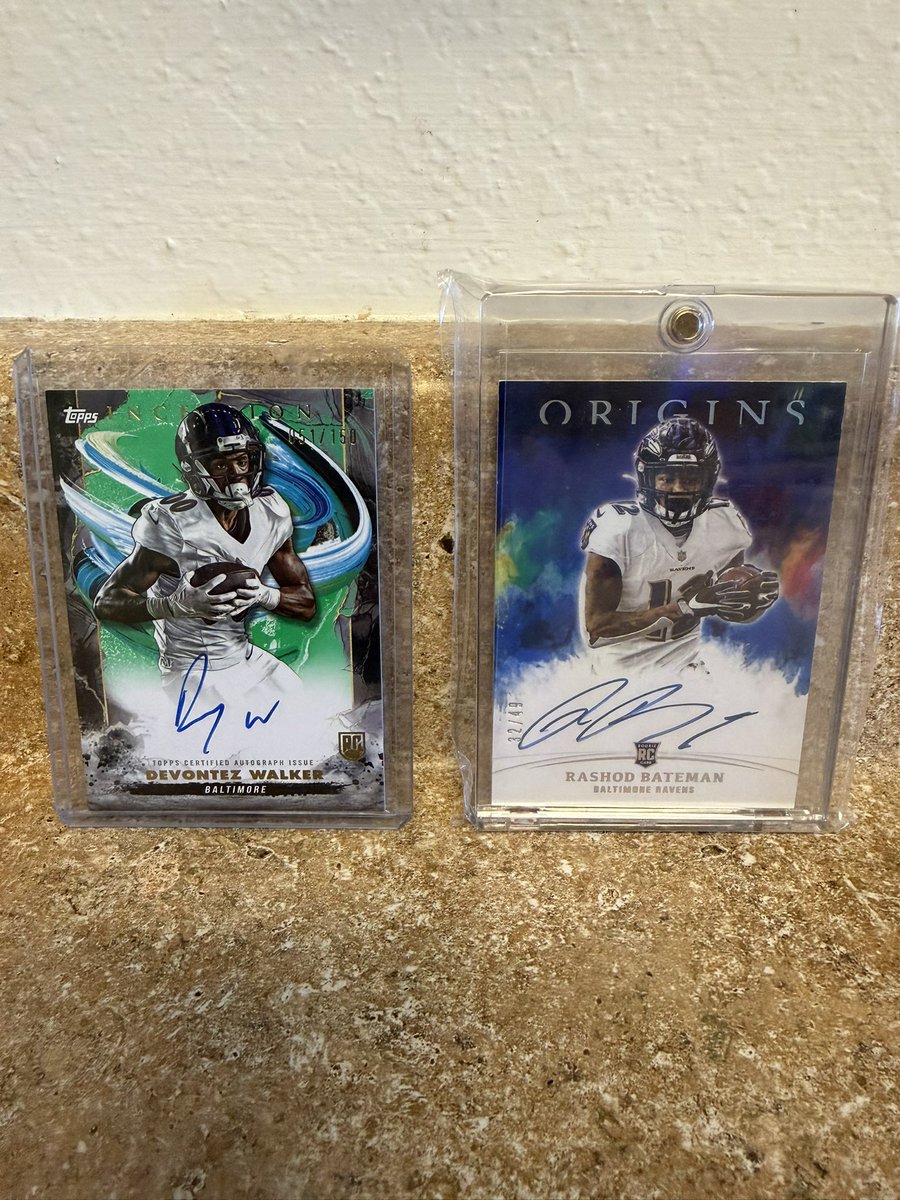 RavensTattooGuy's tweet photo. 🚨🚨WEEK 7 GIVEAWAY🚨🚨

If the Ravens win AND Tez or Bateman score a TD. One lucky winner will walk away with this Devontez Walker Rookie Auto /150 &amp; Rashod Bateman Rookie Auto /49! 🔥😈

Must Like, Follow, &amp; Share to enter!

Drop your game day predictions below 👇 https://t.co/hE8DA8Ncx7