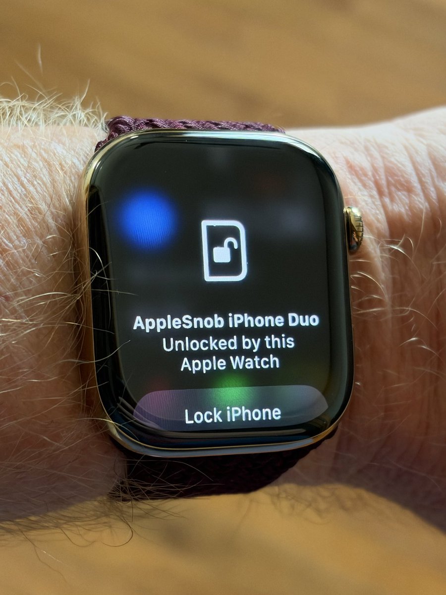 AppleSnob_'s tweet photo. The iPhone Duo doesn’t have FaceID, but I will have to say the Apple Watch unlock feature is fantastic.
#Apple #iPhone #iOS #technology #iPhoneDuo https://t.co/XyYQUJyxQW