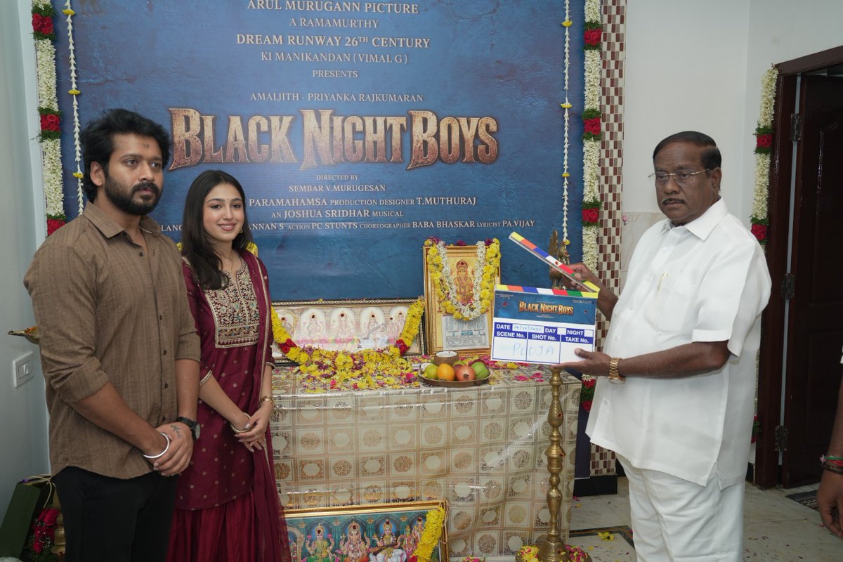 SearchTamil's tweet photo. Arul Murugann Picture & Dream Runway 26th Century - Production Number 01 - Titled as #BlackNightBoys 

Here's the Pooja ceremony moments 📸

Presented by - A Ramamurthy & Ki Manikandan (Vimal G) 

#AmalJith #PriyankaRajukumaran #SembarVMurugesan #AadukalamNaren @manojdft @muthurajthangvl @joshuasridharV2 @skannanartdir @PC_stunts @CMELANGOVAN @teamaimpr