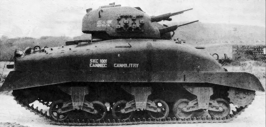 Tank_Archives's tweet photo. The Skink arrived at Lulworth #OTD in 1944 for trials. The Canadian AA tank was reviewed very positively and even ferried over to Europe for a brief battlefield trial before VE Day. #tanks #history #WW2 #WWII https://t.co/DKTHvWHLCa