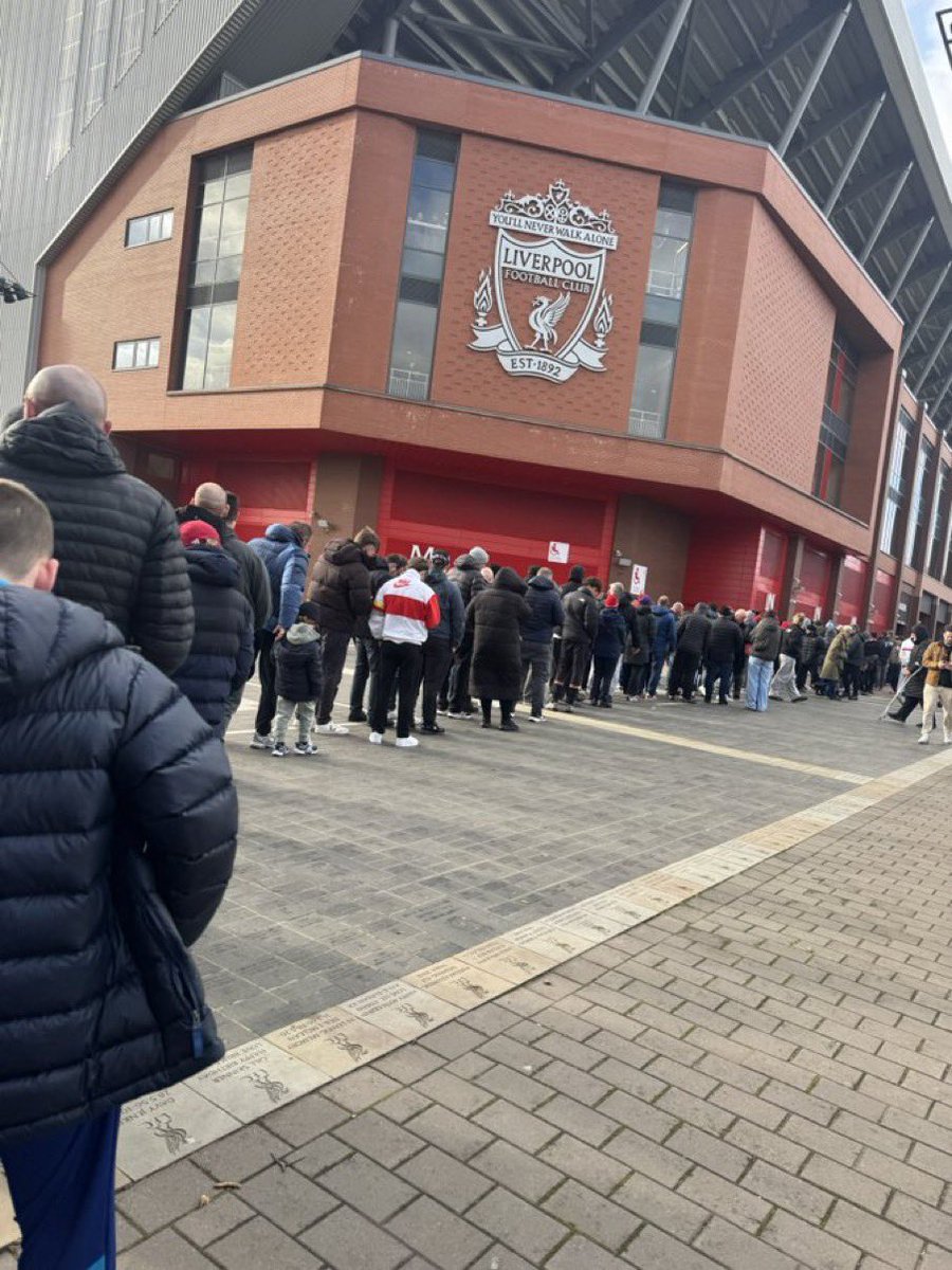 AlnxLFC's tweet photo. Finally we made it! #LFCBHAFC https://t.co/HZWFLlVvrP