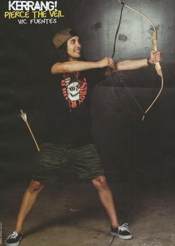 justapainterr's tweet photo. Vic u have an arrow in ur butt https://t.co/0j15Pc4qxW