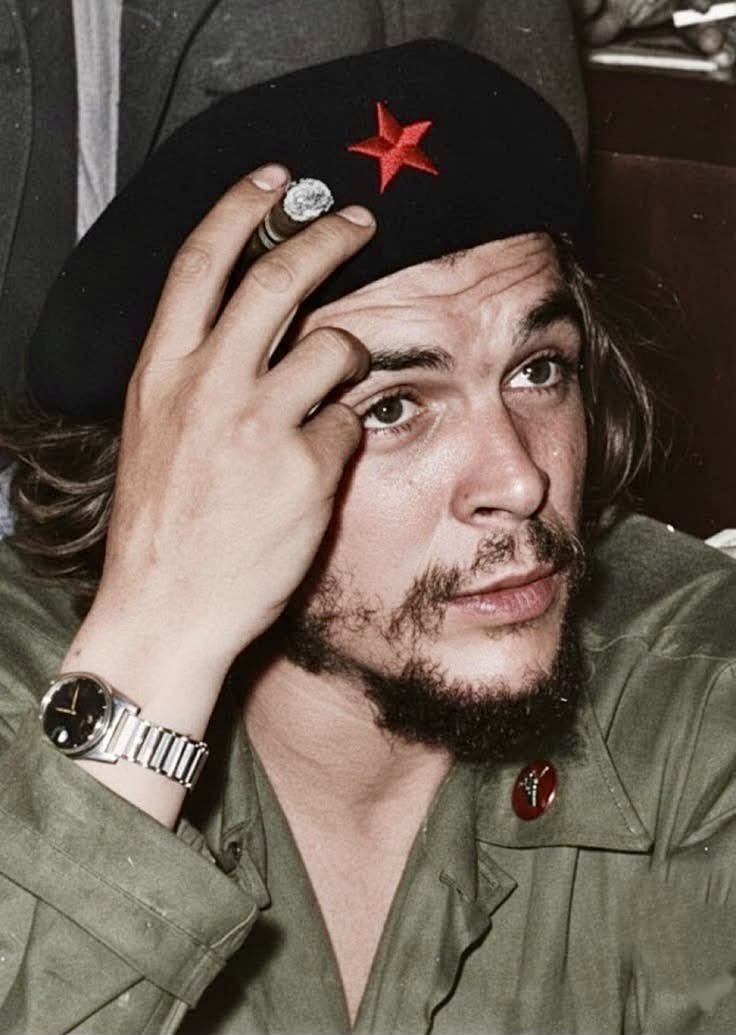 httpmaluz's tweet photo. encantada com o chay guevara https://t.co/ALYcjl7sBB