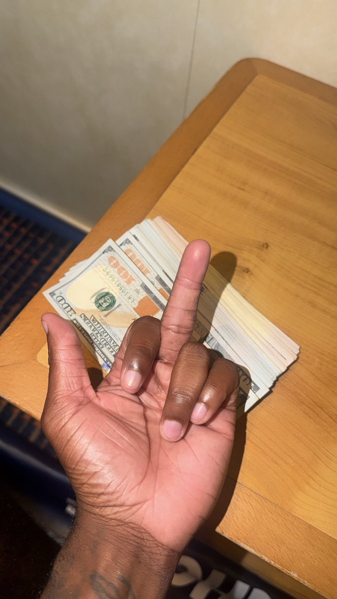 LuhDanny77's tweet photo. I can go &amp; get a dub off my face card🫡 https://t.co/AuN3dQ3fHn