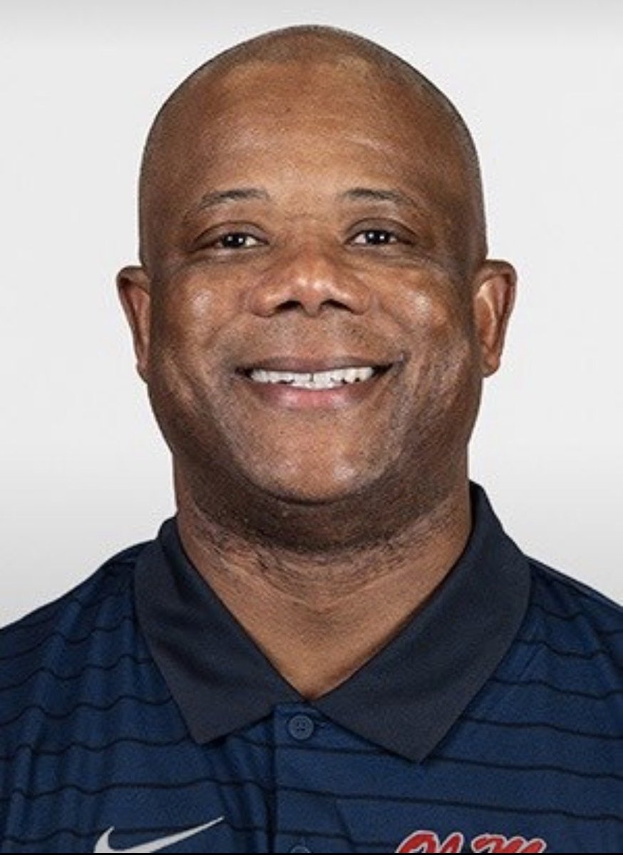 GabeItchesIII's tweet photo. @Rebel_Viewpoint @OleMissFB 😂😂😂😂😂😂😂 keep him https://t.co/AZQjVBPMeW