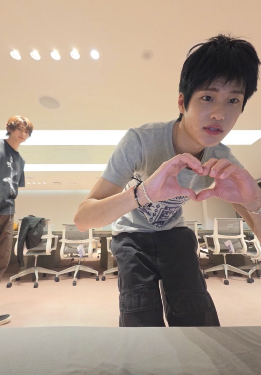 mepuppieyou's tweet photo. เอนดุอะ ทำไยคับพี่ ขอพ้มดูด้วยน้า 5555555555555 https://t.co/RUeh6FuBFb