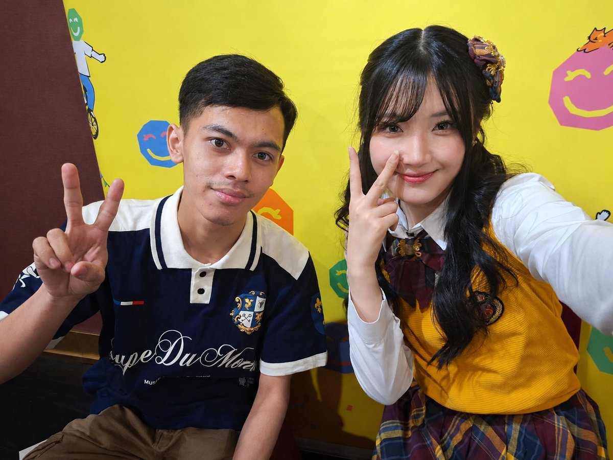 Alfarapramudya's tweet photo. Haloo del, salam kenal yaa👋 @Delynn_JKT48 https://t.co/0eq9ZwNPJa
