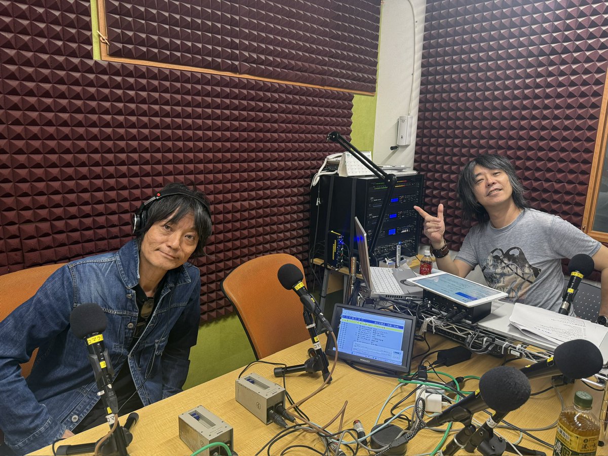mixturepoint's tweet photo. 10/22(木) #狛江交錯点 OA曲♪
ゲスト/佐木伸誘さん🎶

M1.加藤卓雄theBAND/土瀝青は乾いている
M2.佐木伸誘/東京moon
M3.佐木伸誘/案山子とレンゲソウ
M4.-エンディングテーマ-加藤卓雄theBAND/交錯点

狛江FM/コマラジ
パーソナリティ/加藤卓雄
アシスタント/エリザベス石垣
Radimoで全国で聴取可 https://t.co/v9x1NPgEYH