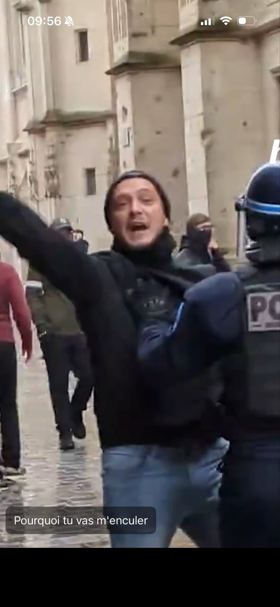 Kame_leon69's tweet photo. @FatigueNumerik #balancetonfacho c’est qui celui là https://t.co/K4A9C3f42l